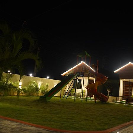 New Mouchak Hotel & Resorts Tajpur Exterior photo